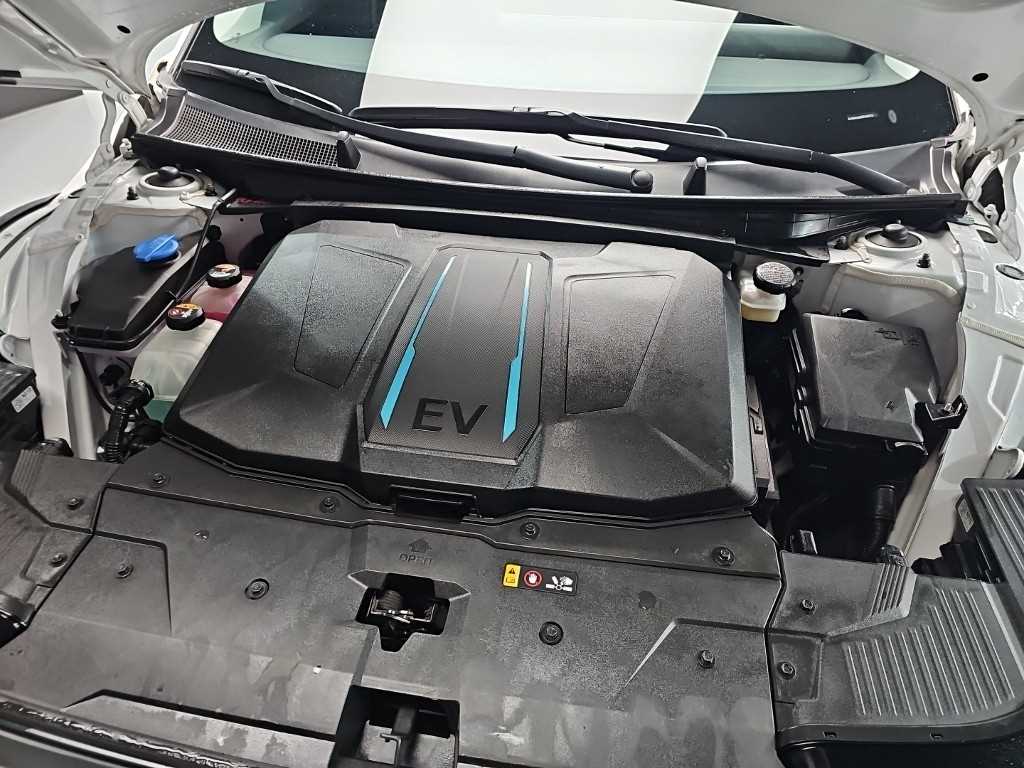 HYUNDAI Ioniq 5 - Vista 5