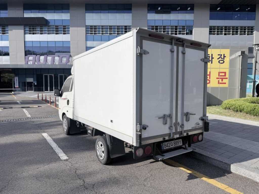 Small Truck Top_Refrigerator Top - Vista 5