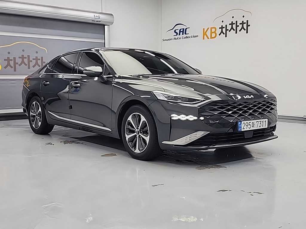 KIA K8 - Vista 5