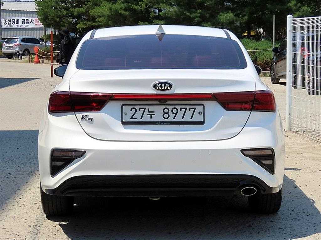 KIA K3 - Vista 4