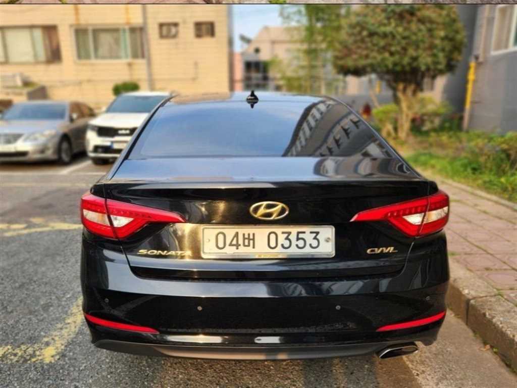 HYUNDAI Sonata - Vista 4