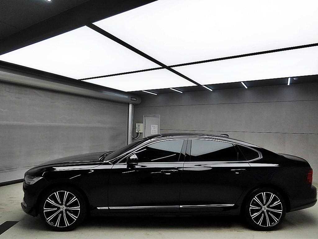 Volvo S90 - Vista 4