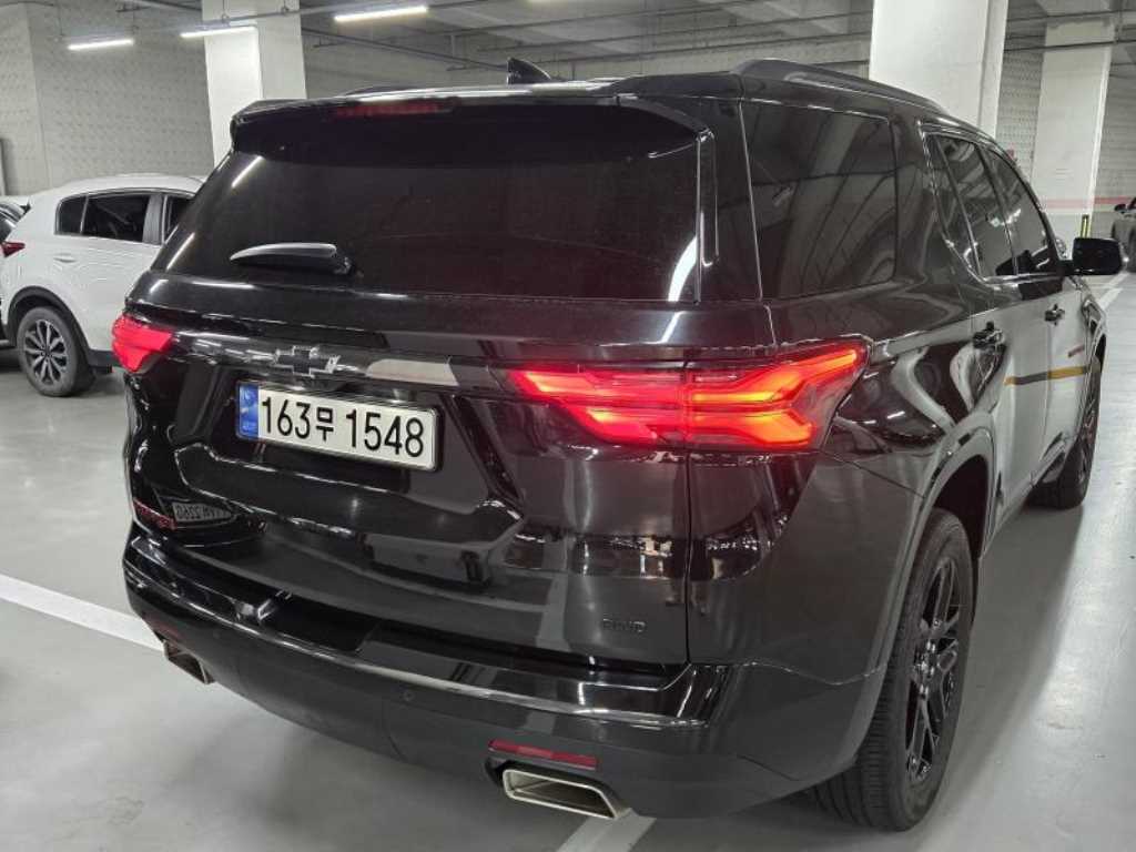 Chevrolet Travers - Vista 4