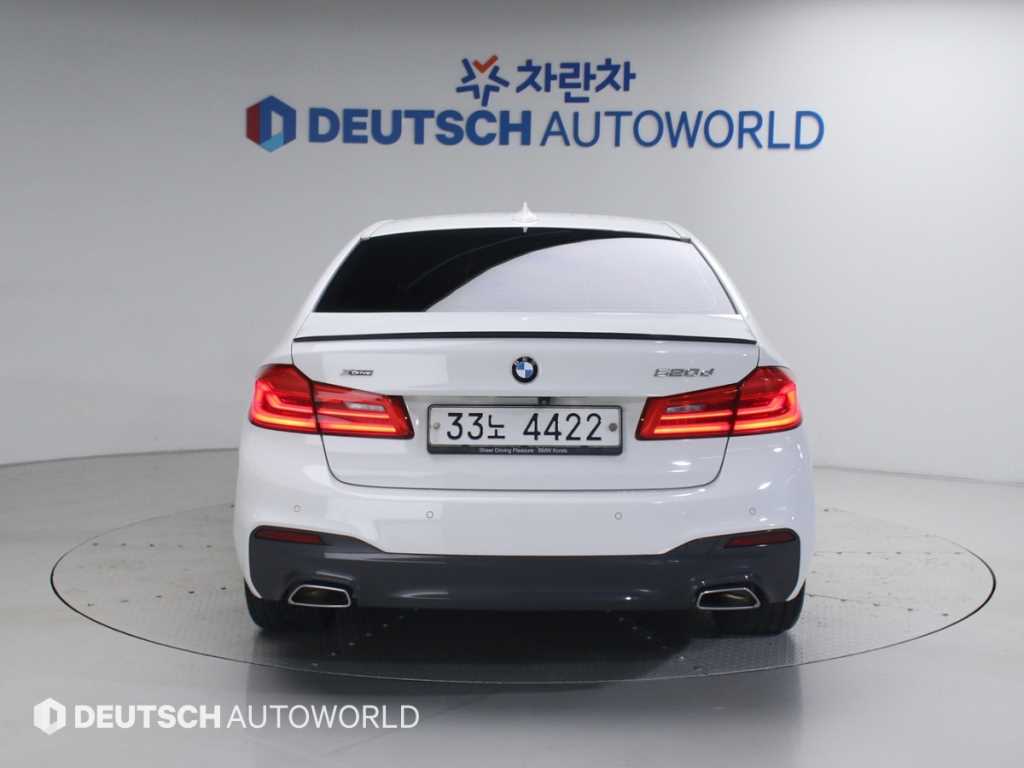 BMW 5 Series - Vista 4