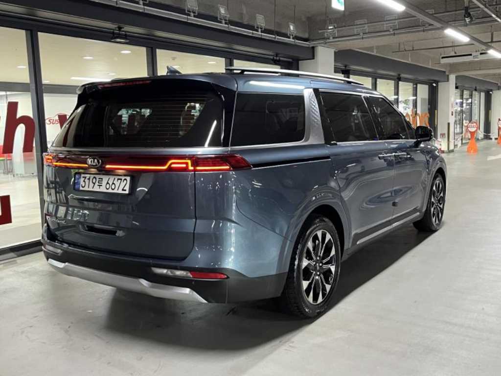 KIA Carnival - Vista 4