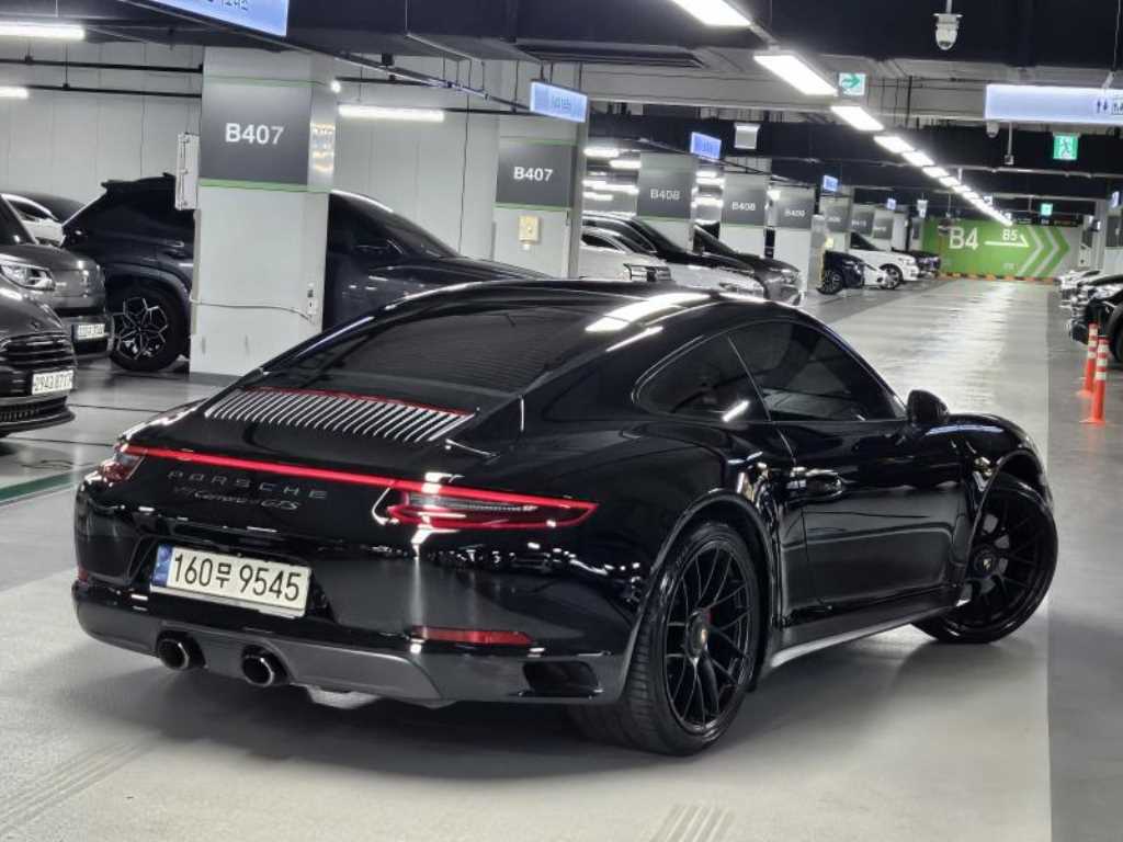 Porsche 911 - Vista 4