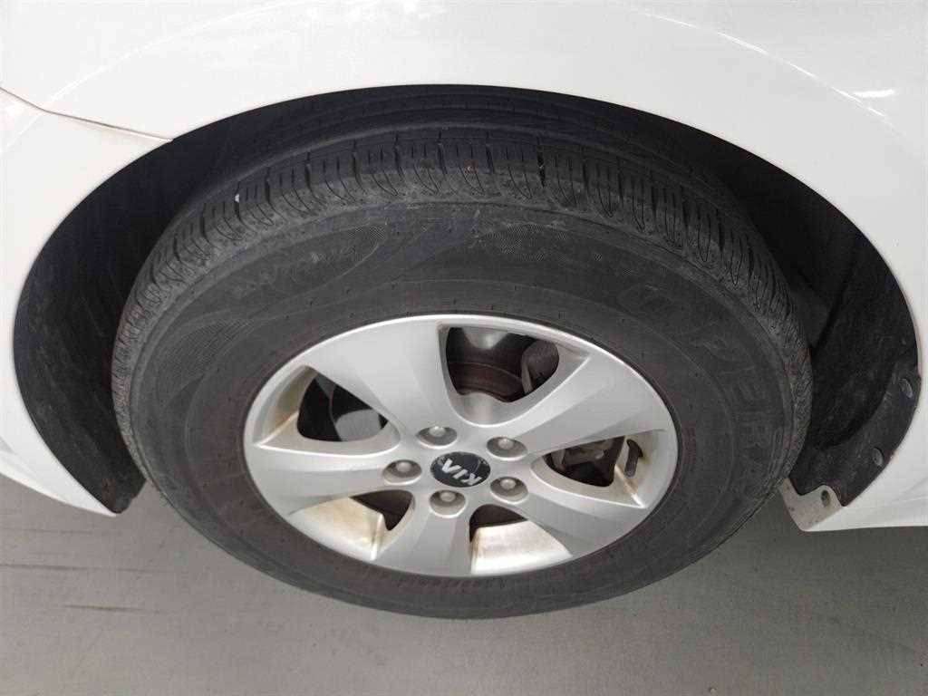 KIA K5 - Vista 5