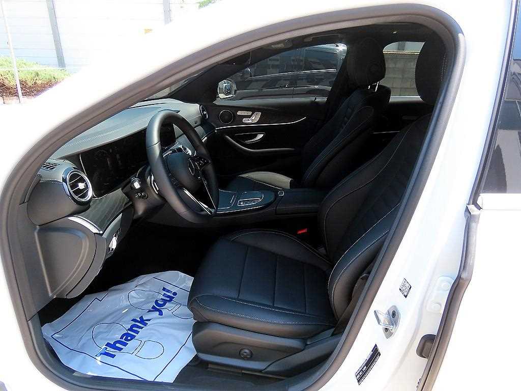 Mercedes Benz E class - Vista 5