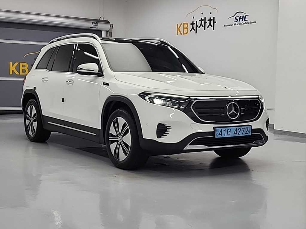 Mercedes Benz EQB - Vista 4