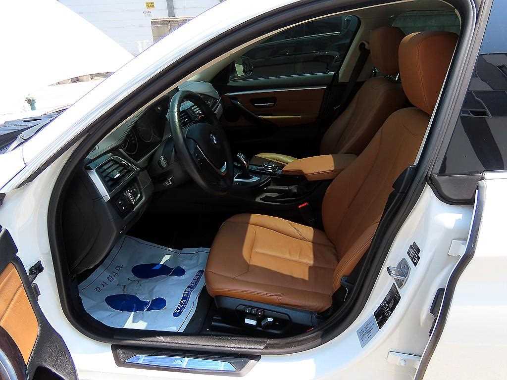 BMW 4 Series - Vista 5