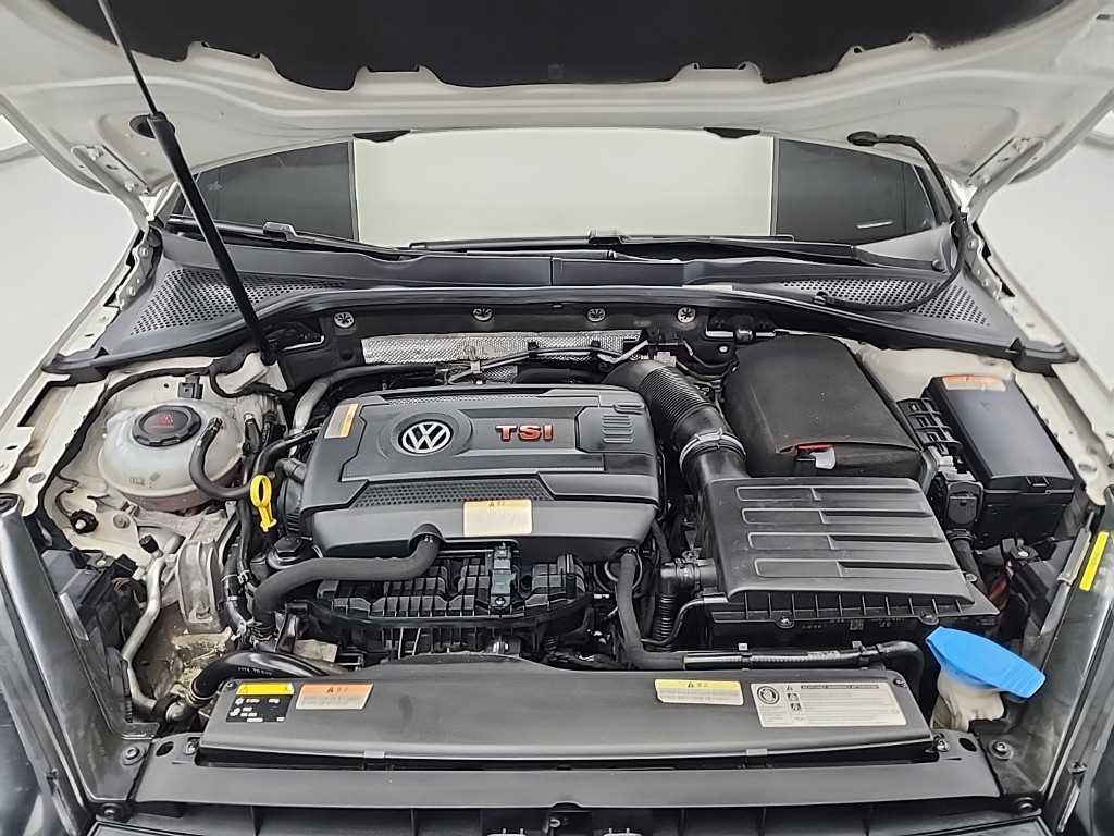 Volkswagen Golf - Vista 5