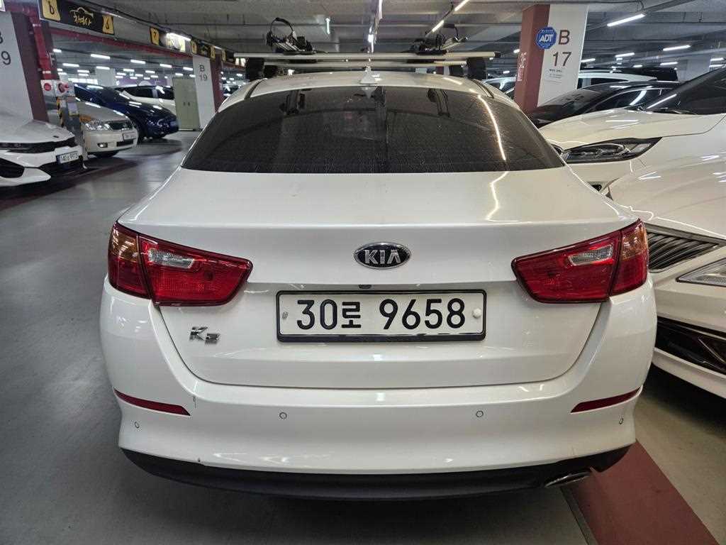 KIA K5 - Vista 4