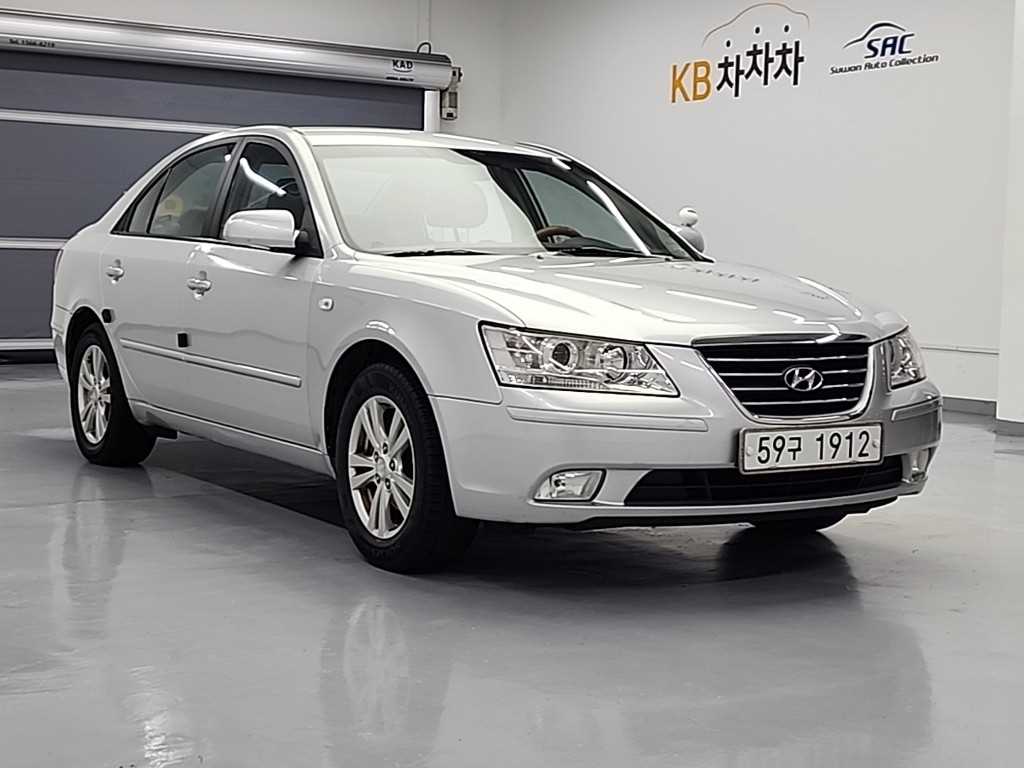 HYUNDAI Sonata - Vista 4