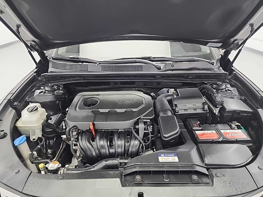 HYUNDAI Grandeur - Vista 5