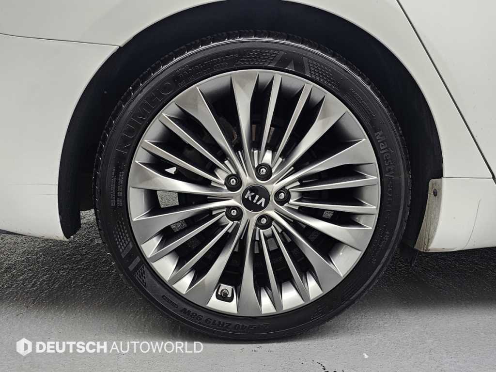 KIA K7 - Vista 5