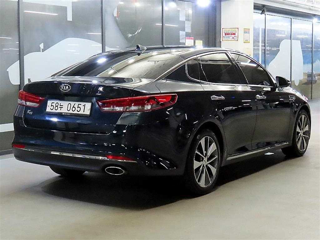 KIA K5 - Vista 4