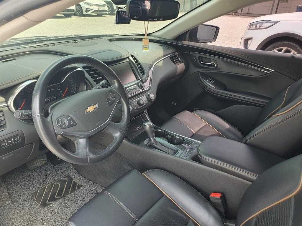 Chevrolet Impala - Vista 5
