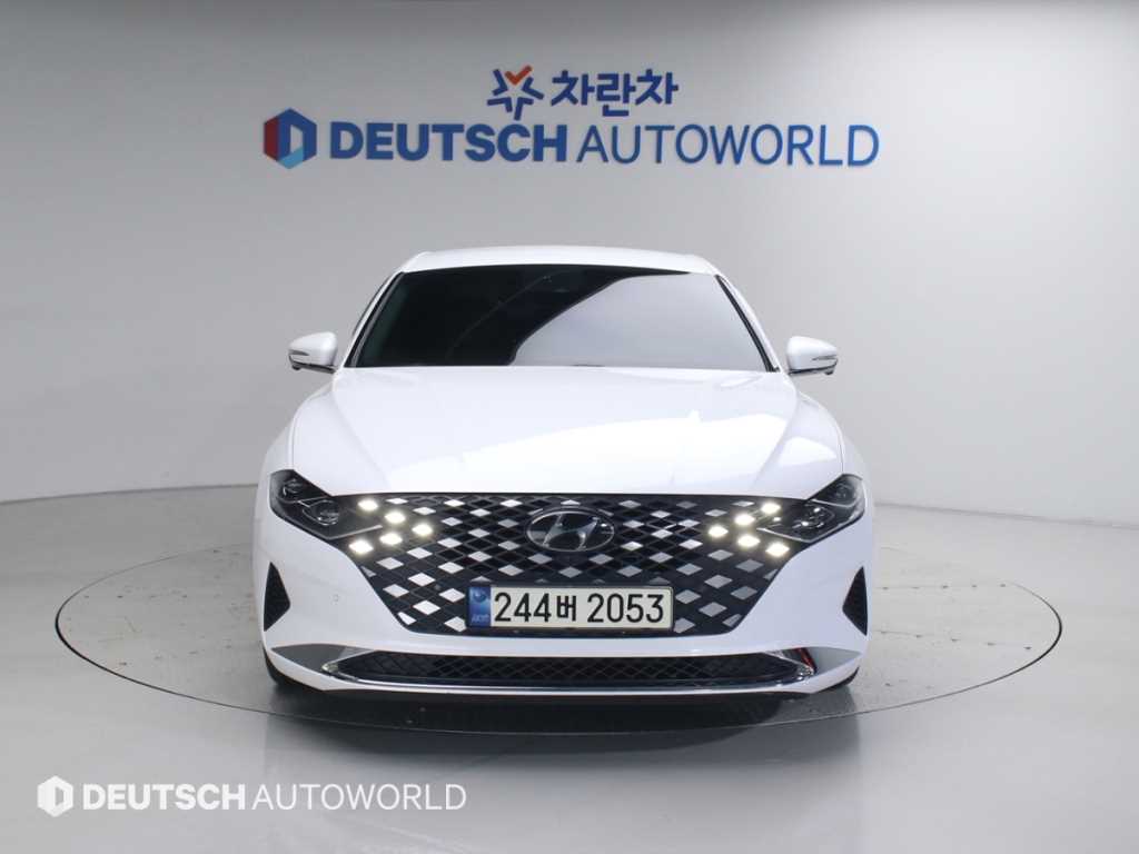 HYUNDAI Grandeur - Vista 4