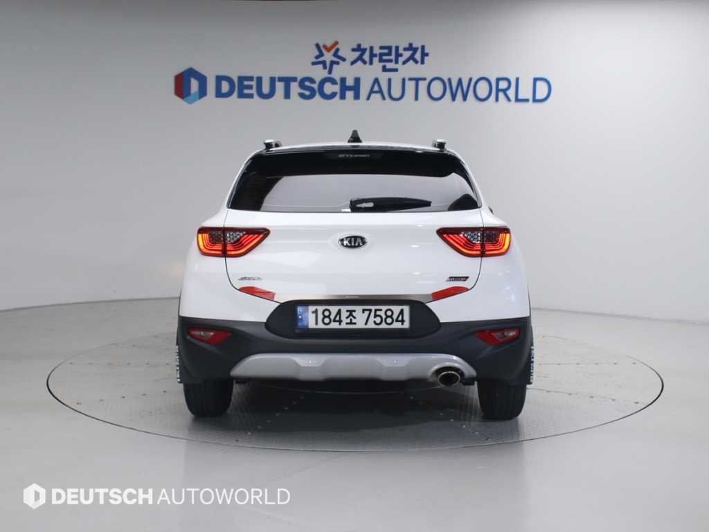 KIA Stonic - Vista 4