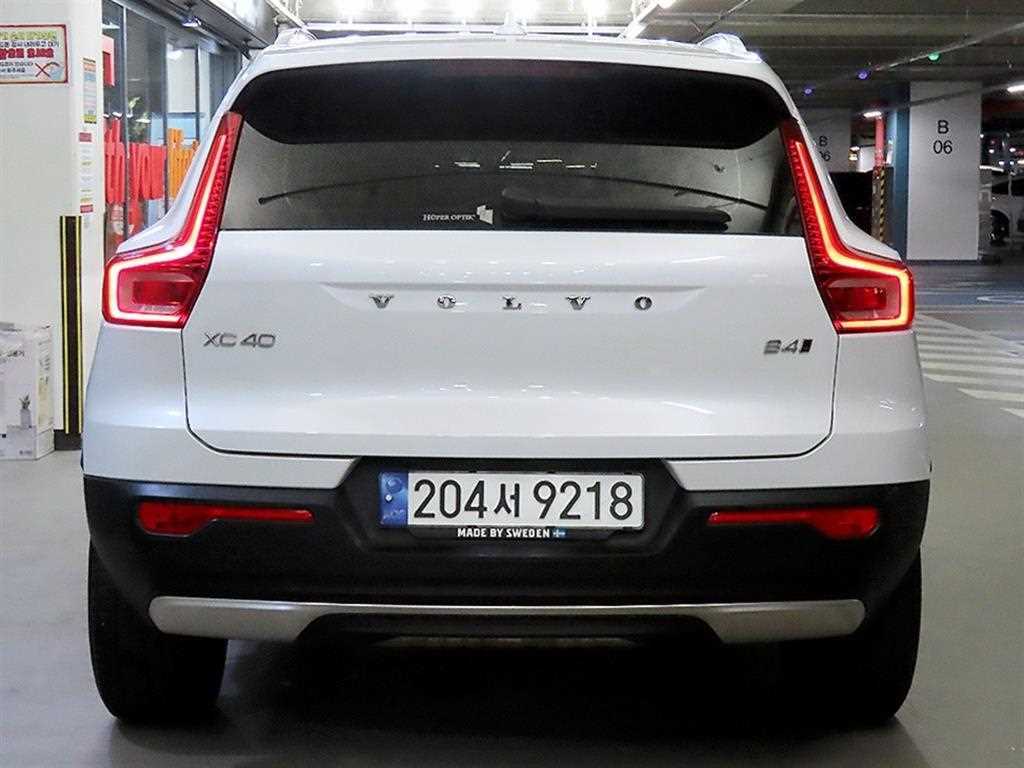 Volvo XC40 - Vista 5