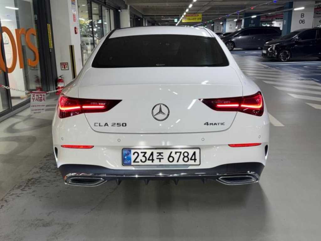 Mercedes Benz CLA Class - Vista 5