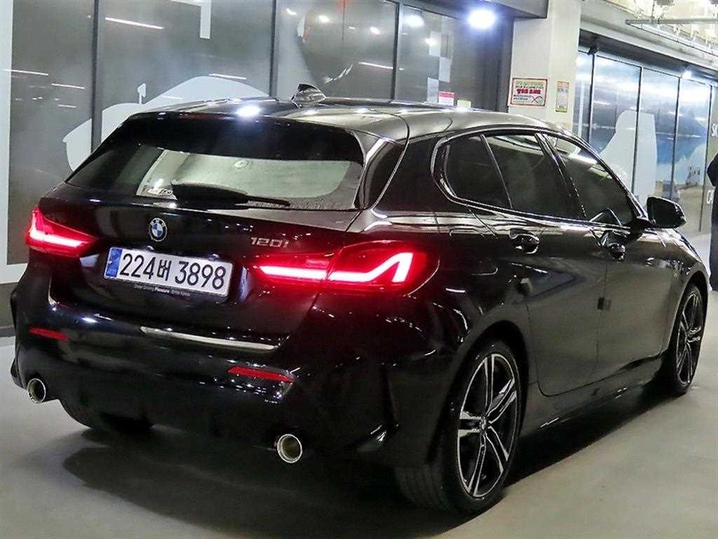 BMW 1 series - Vista 4