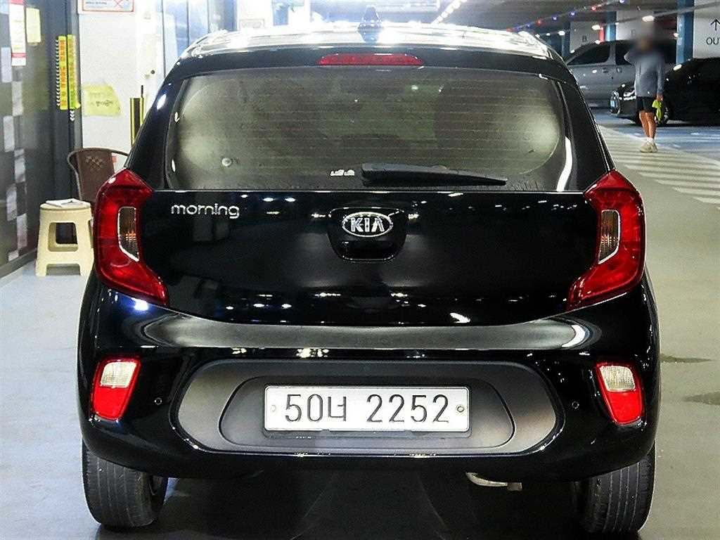 KIA Morning - Vista 5