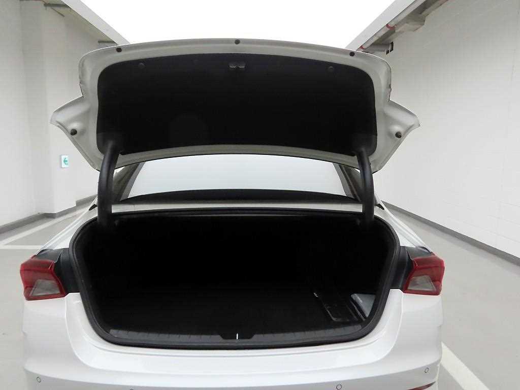 KIA K5 - Vista 5