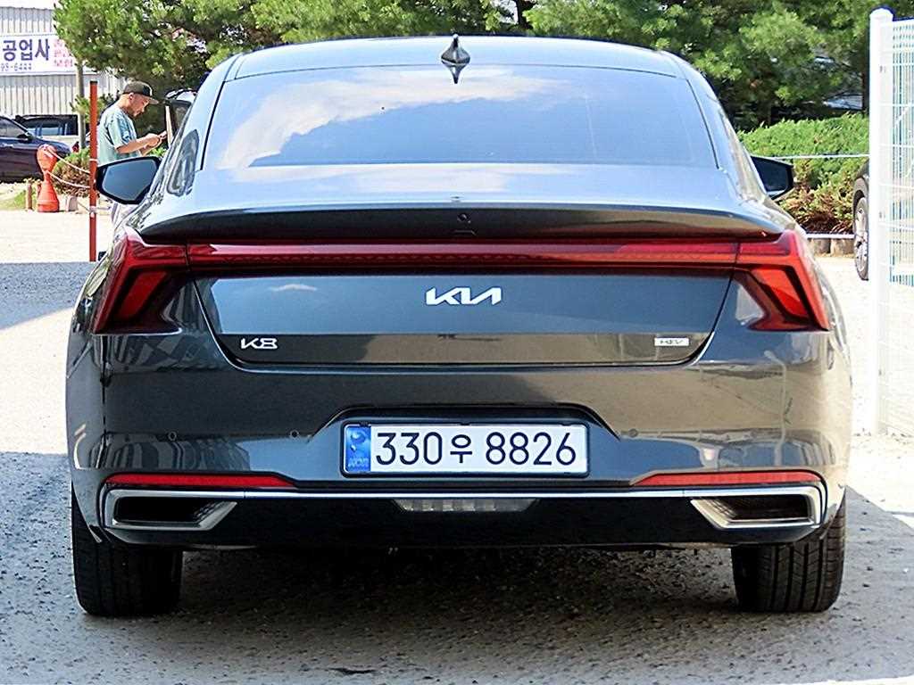 KIA K8 - Vista 4