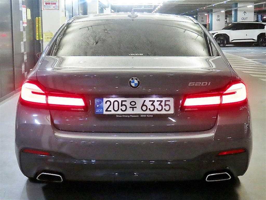 BMW 5 Series - Vista 5