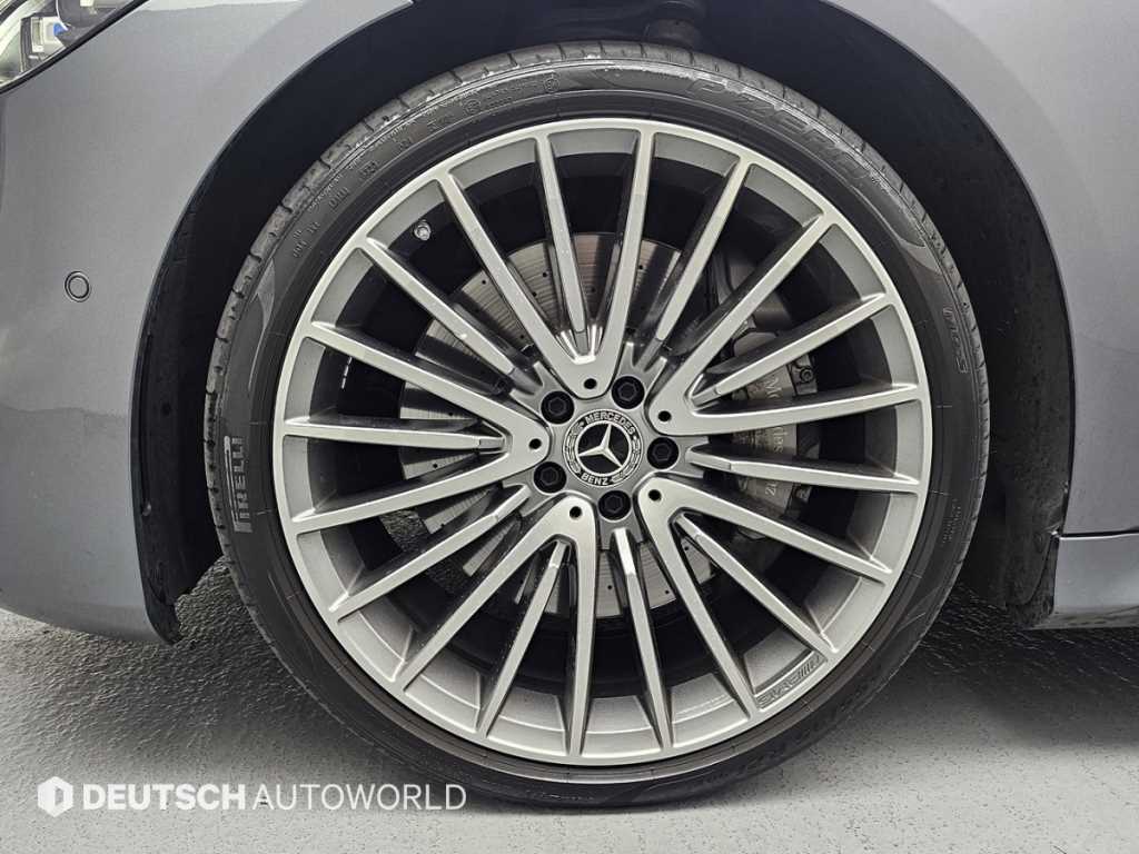 Mercedes Benz S Class - Vista 5