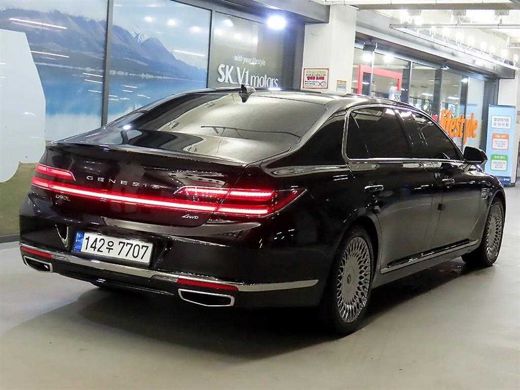 Genesis G90 - Vista 4