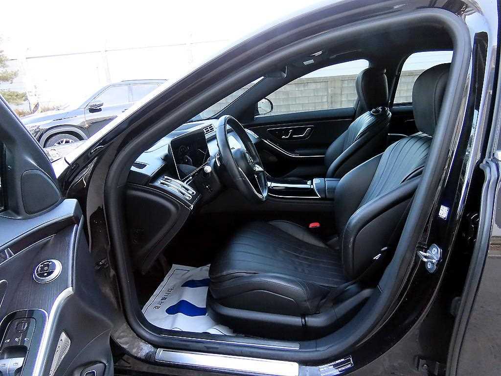 Mercedes Benz S Class - Vista 5