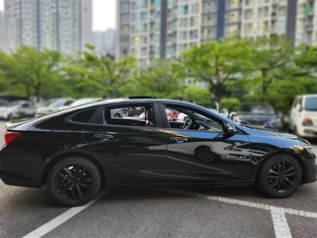 Chevrolet Malibu - Vista 4