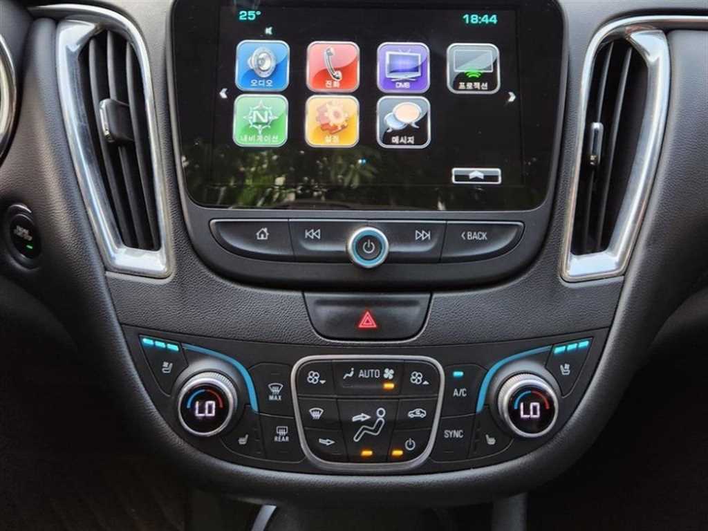 Chevrolet Malibu - Vista 5