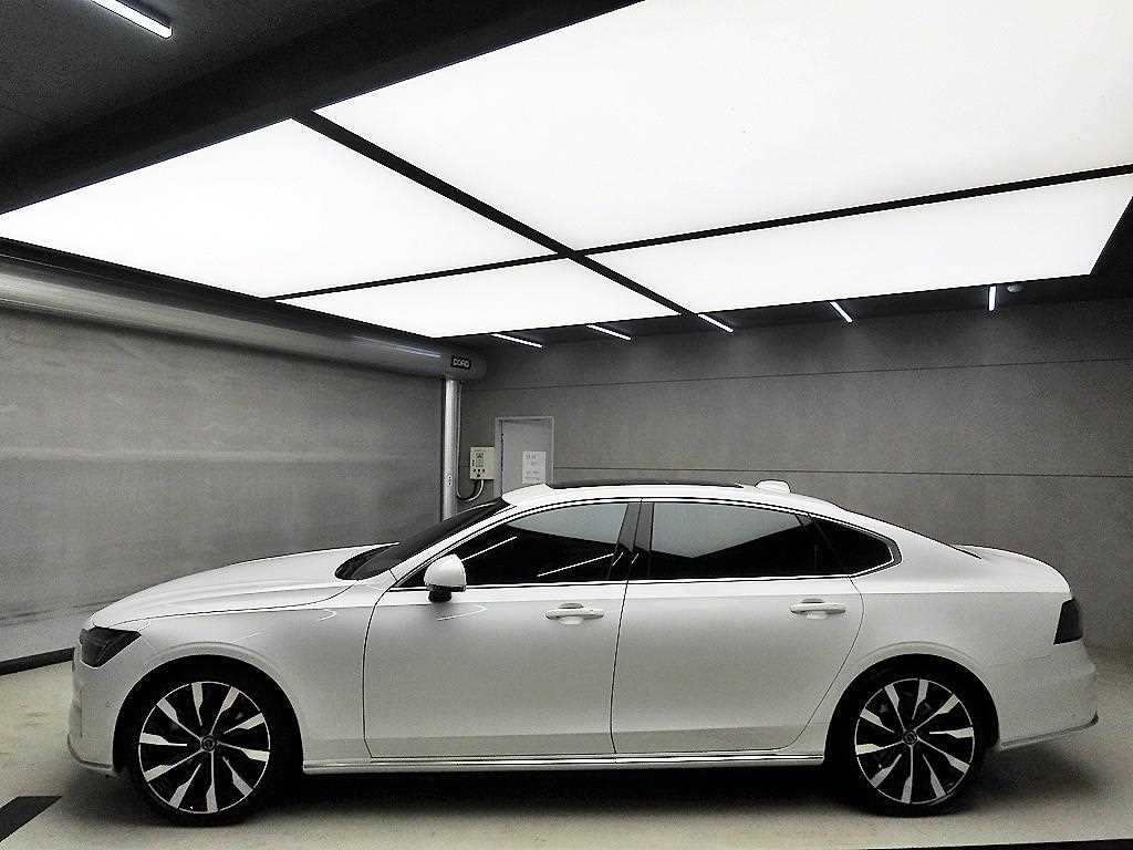Volvo S90 - Vista 4