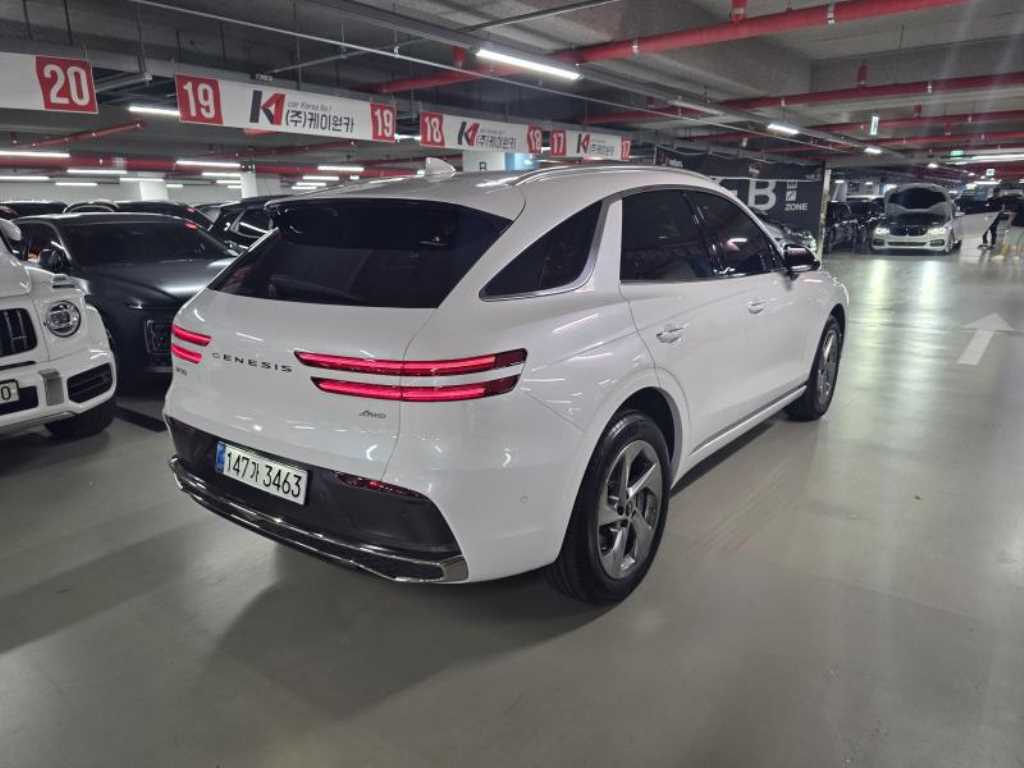 Genesis GV70 - Vista 4
