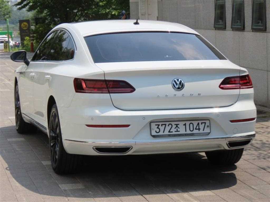 Volkswagen Arteon - Vista 4