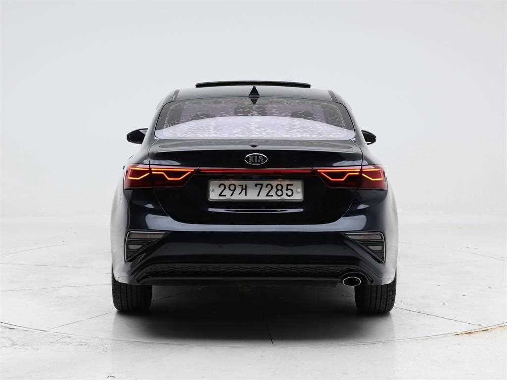 KIA K3 - Vista 5