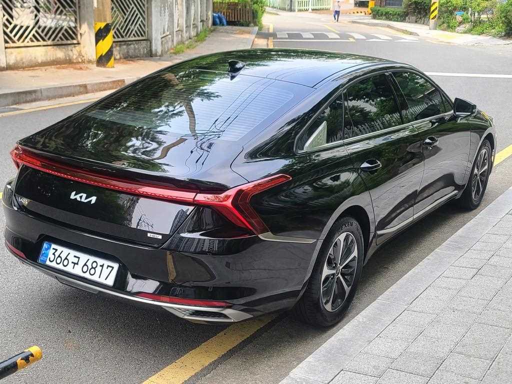 KIA K8 - Vista 5