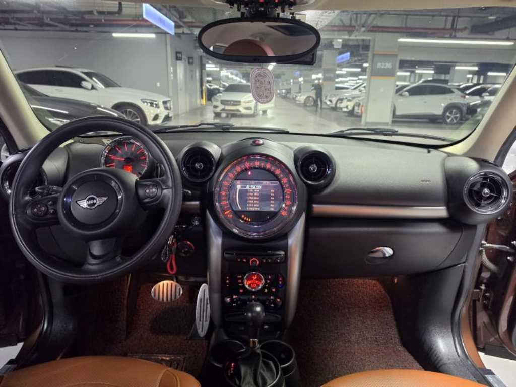Mini Countryman - Vista 5