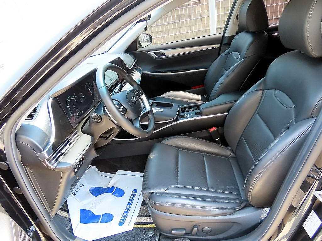 HYUNDAI Grandeur - Vista 5