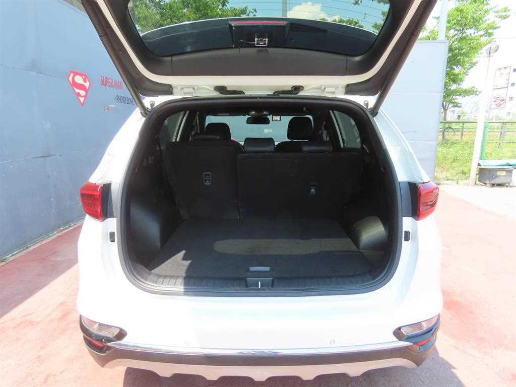 KIA Sportage - Vista 5