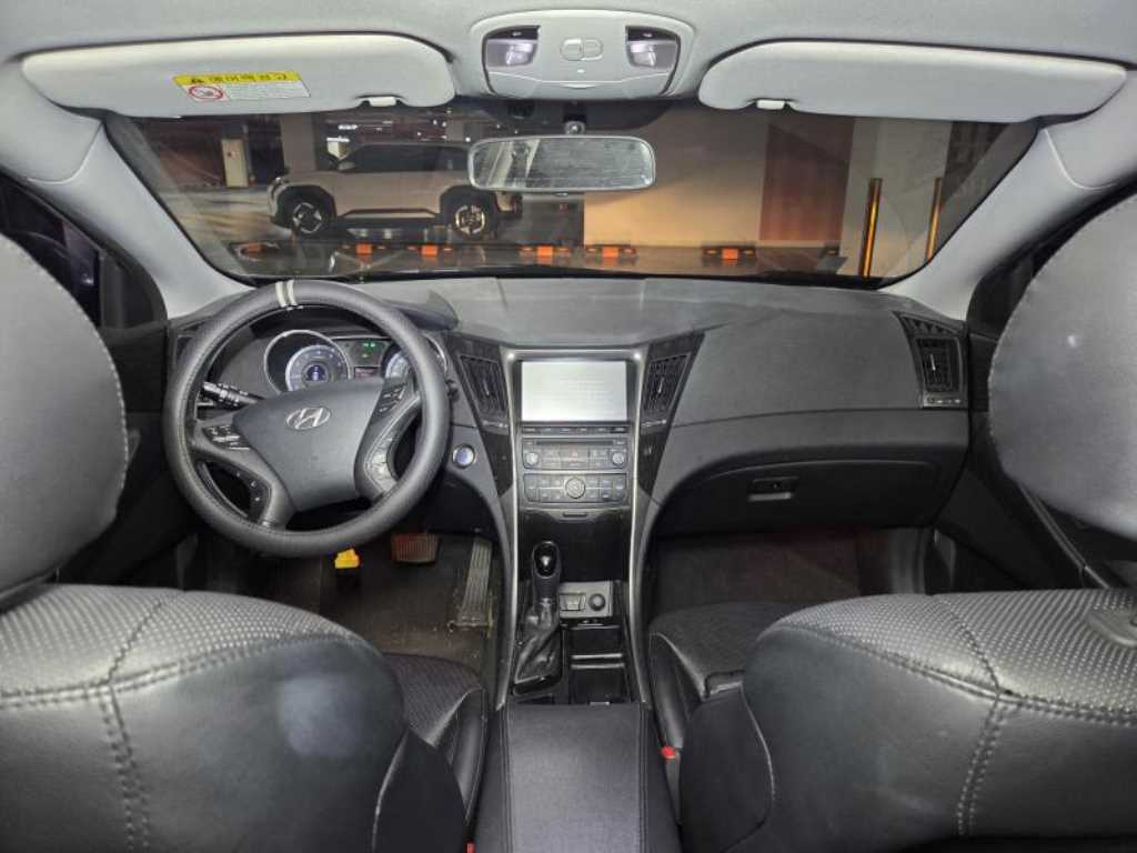 HYUNDAI Sonata - Vista 5