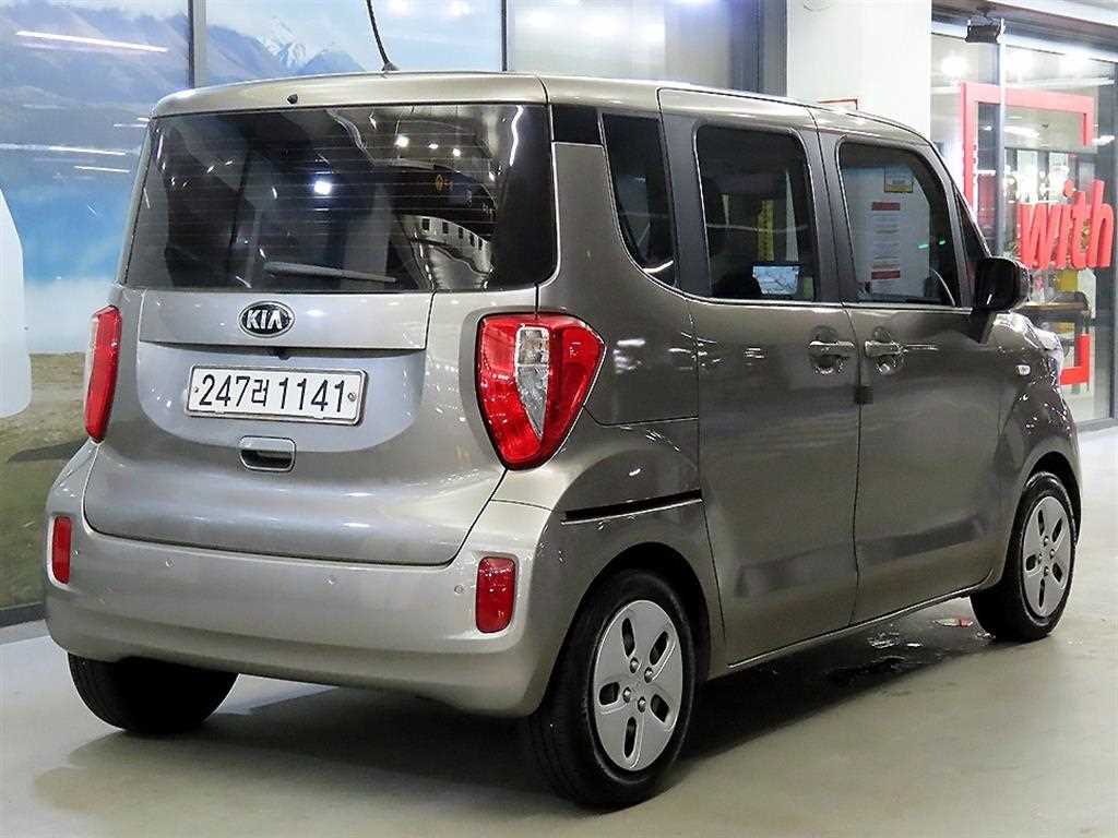 KIA Ray - Vista 4
