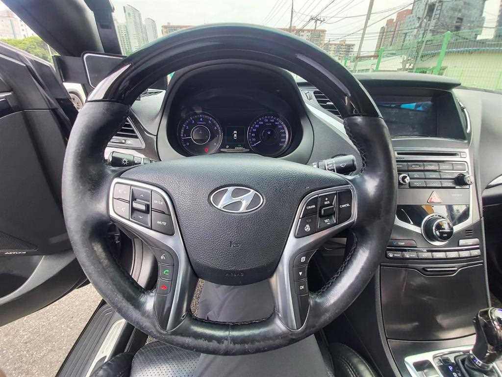 HYUNDAI Grandeur - Vista 4