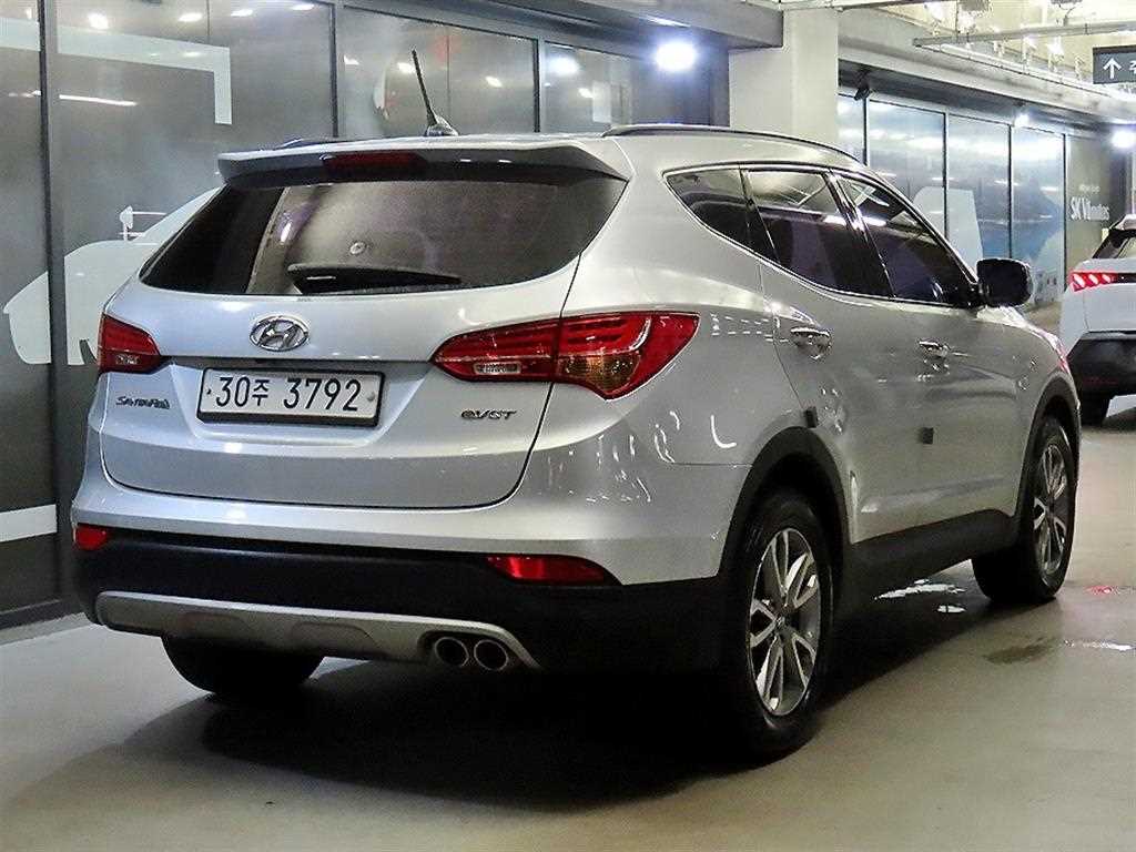 HYUNDAI Santa Fe - Vista 4