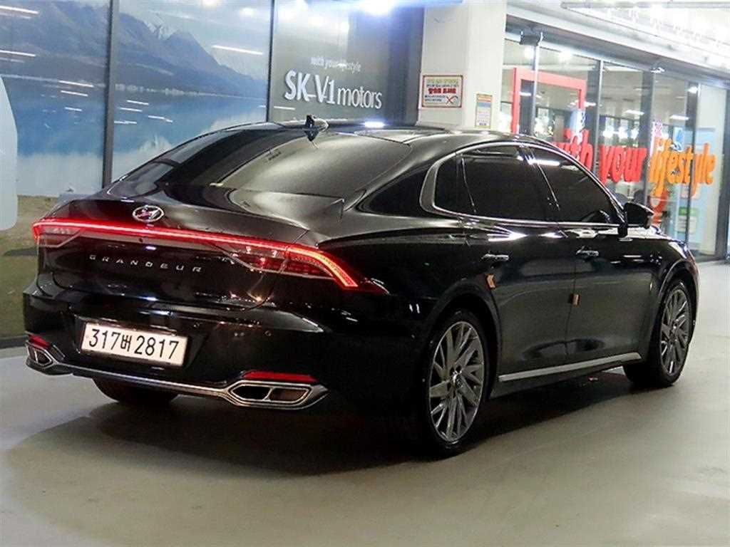 HYUNDAI Grandeur - Vista 4