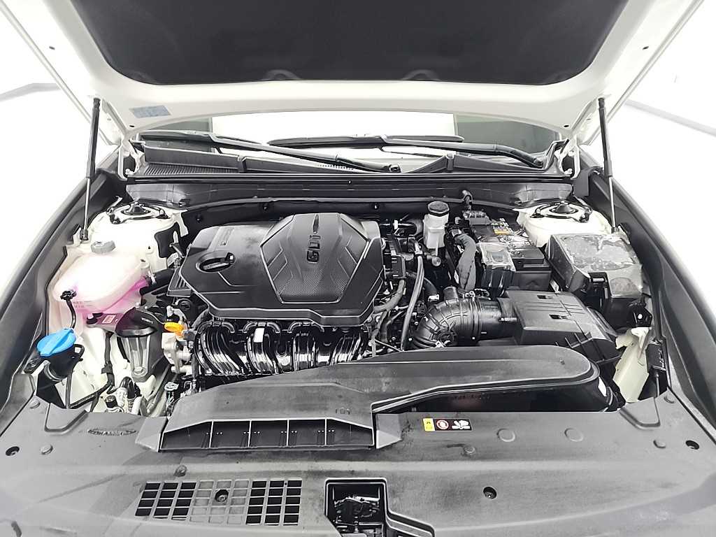 HYUNDAI Grandeur - Vista 5