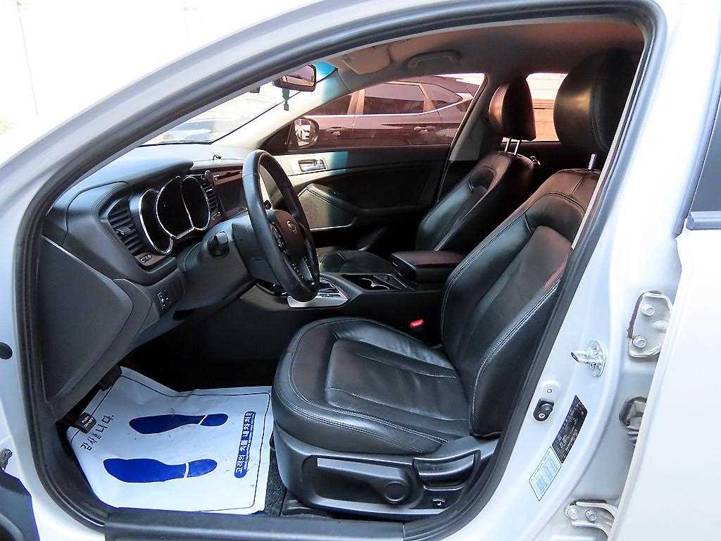 KIA K5 - Vista 5